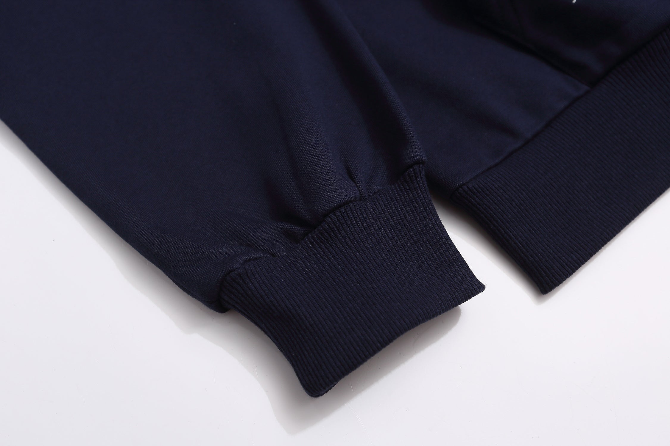 95ZE289U Popular Sweaters