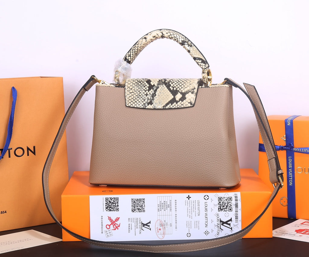 1XE443B Popular   leather bag