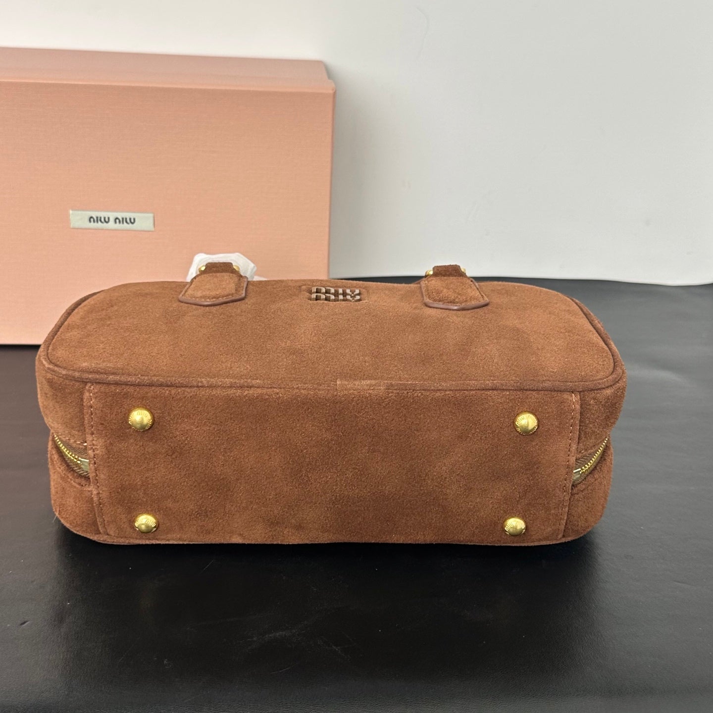 B1P46A153 Popular leather bags