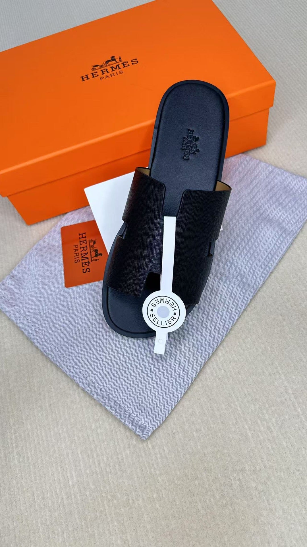 Z2X66H14 Popular high-quality leather Shoes