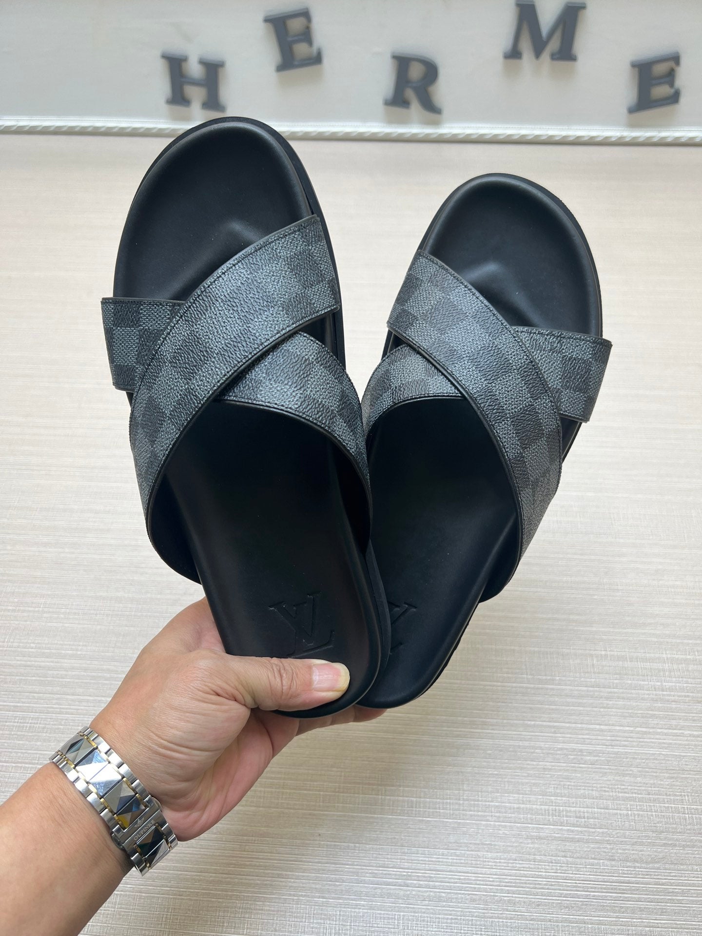 54E59Z Popular slippers