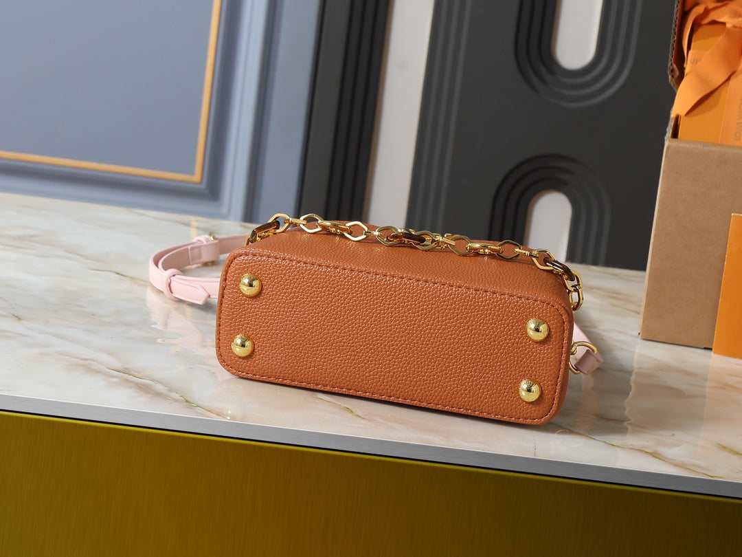 146PE46B Popular leather bag