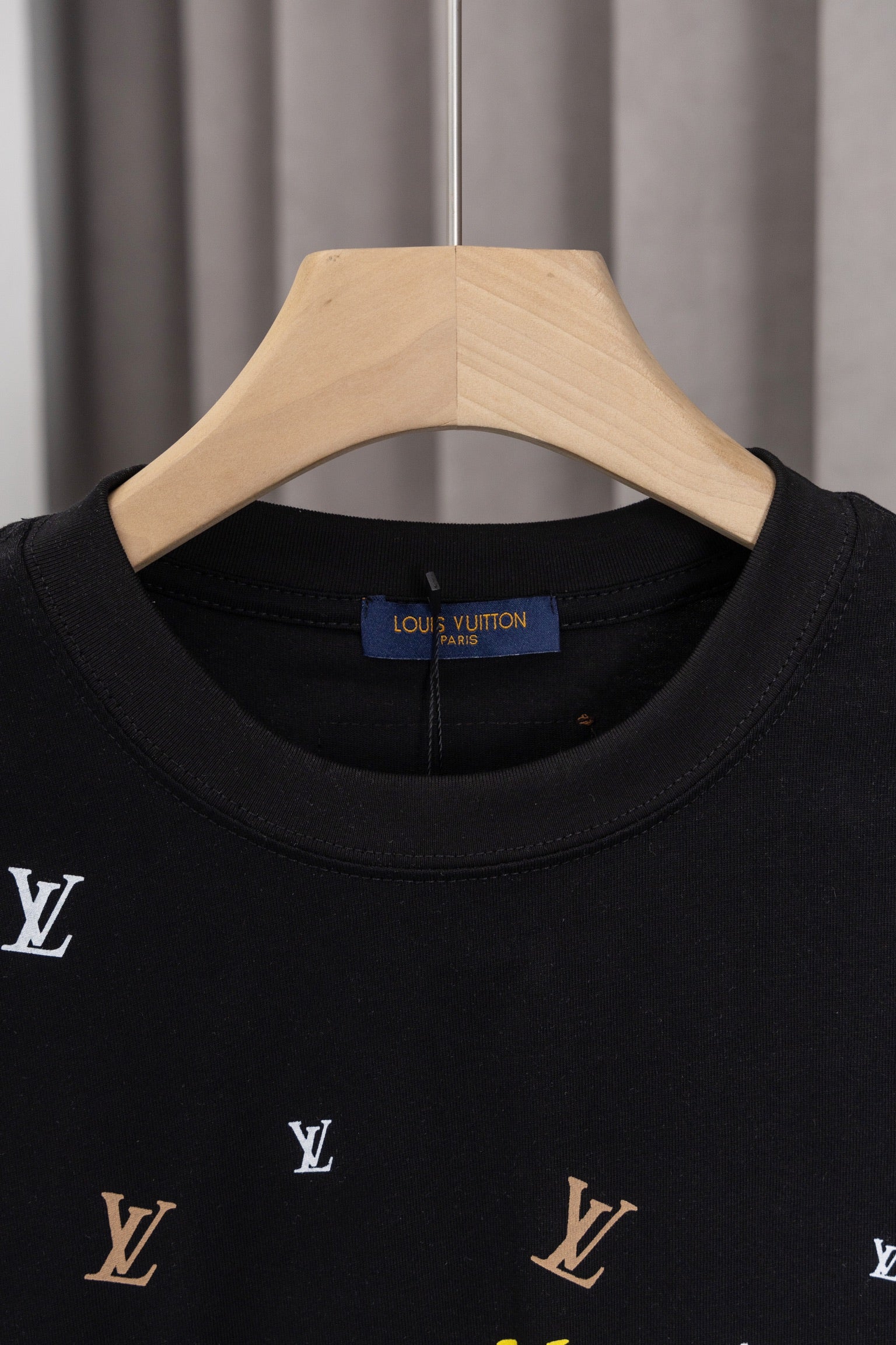 125WE1U  Popular T-shirts