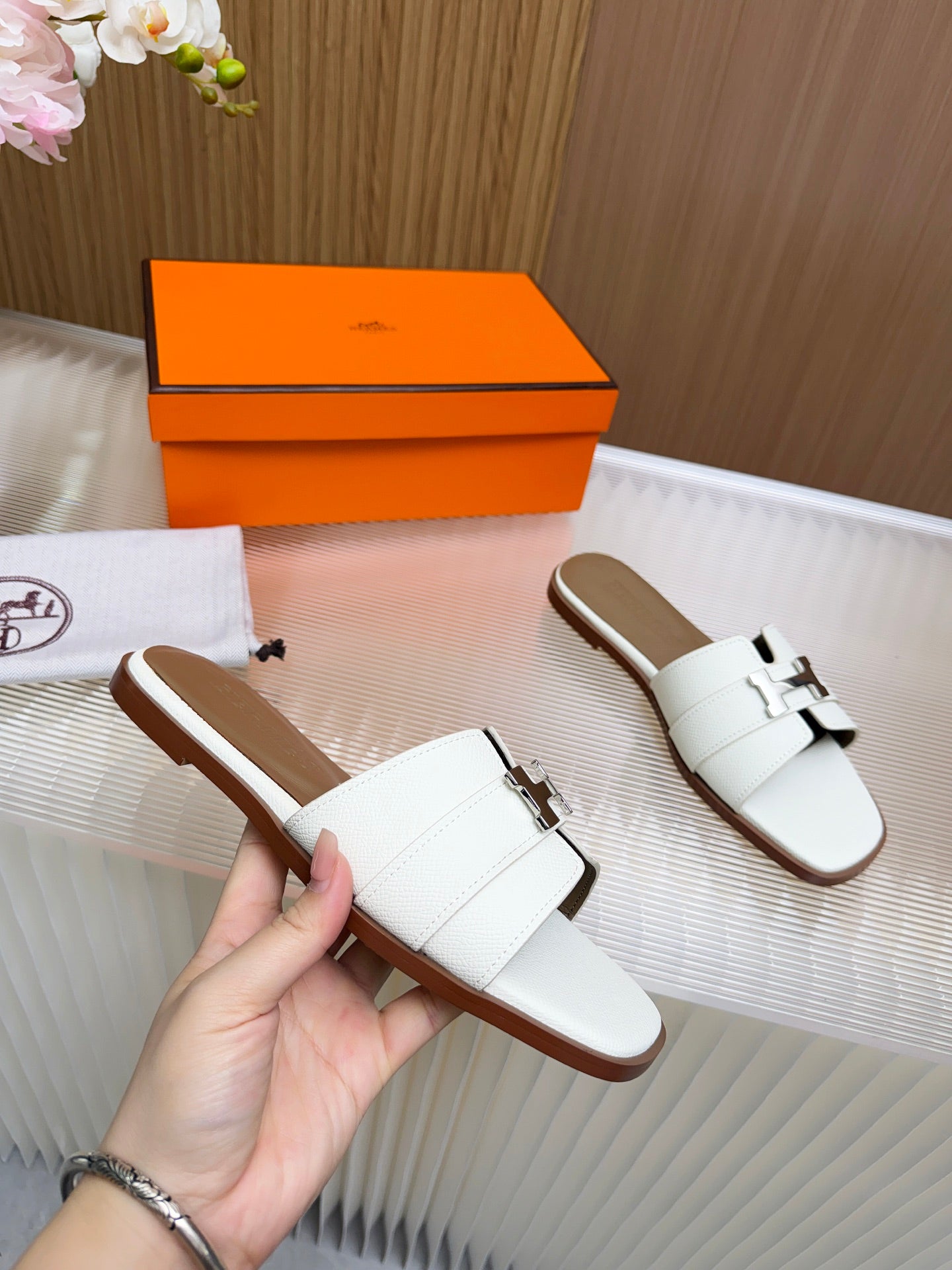 Z2X66H4 Popular high-quality leather Shoes