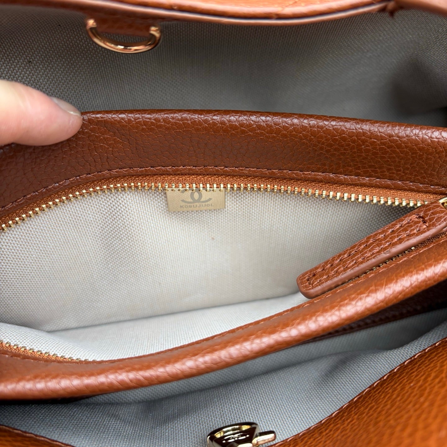 B1X66C4 Popular leather bag