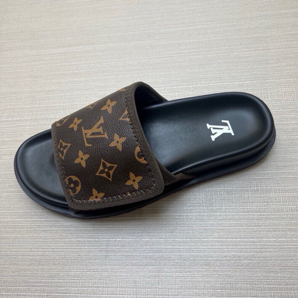 5LE210Z Popular Slippers