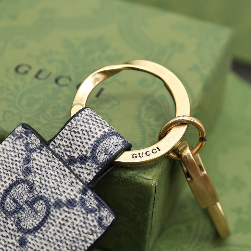 35ZB102A Popular bag 's charms accessories