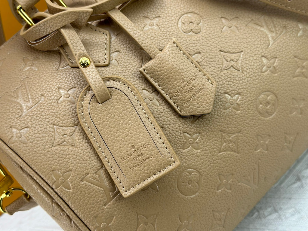 B1X56E29 Popular leather bag