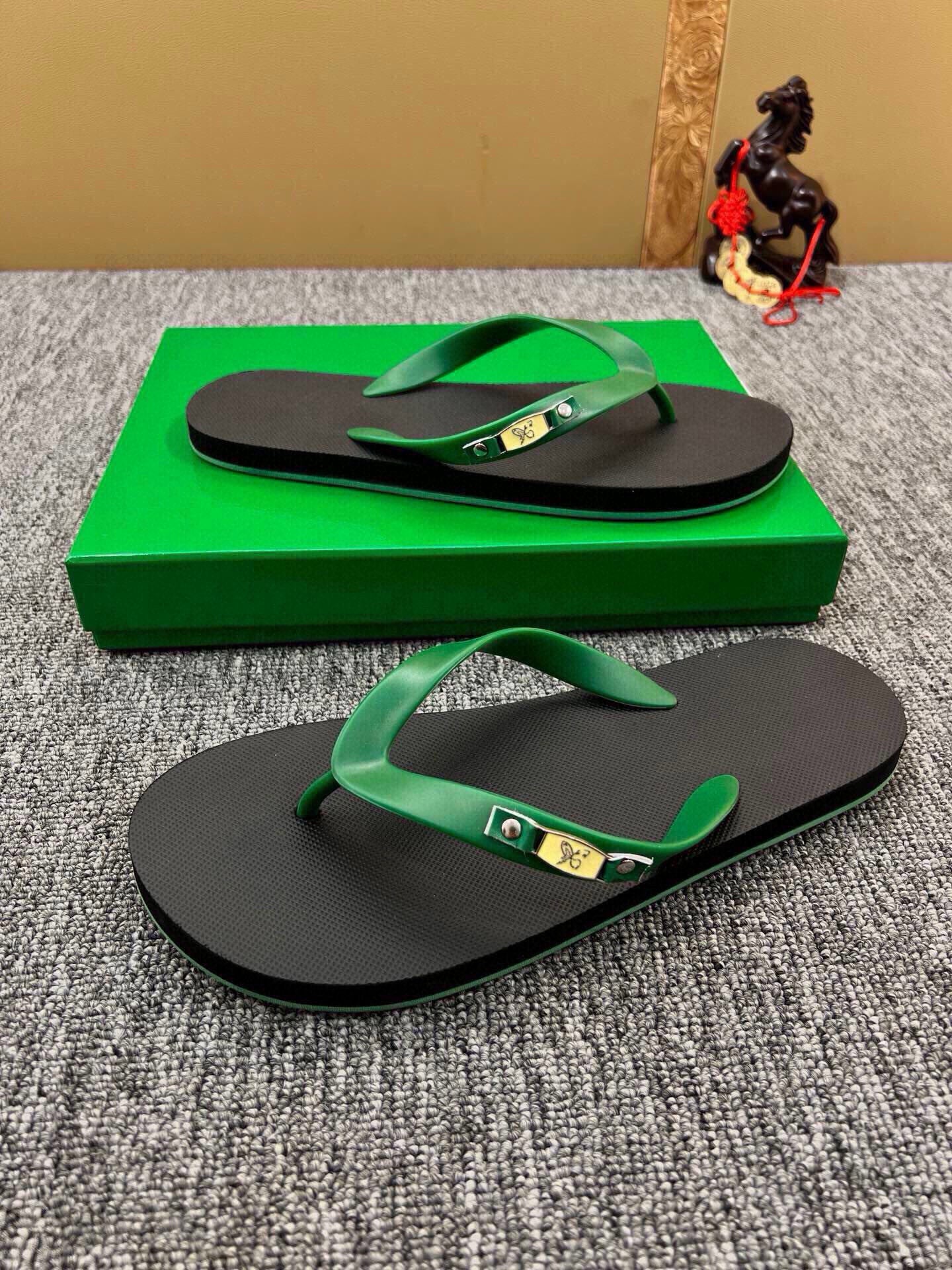535ZA293Z Popular Slippers