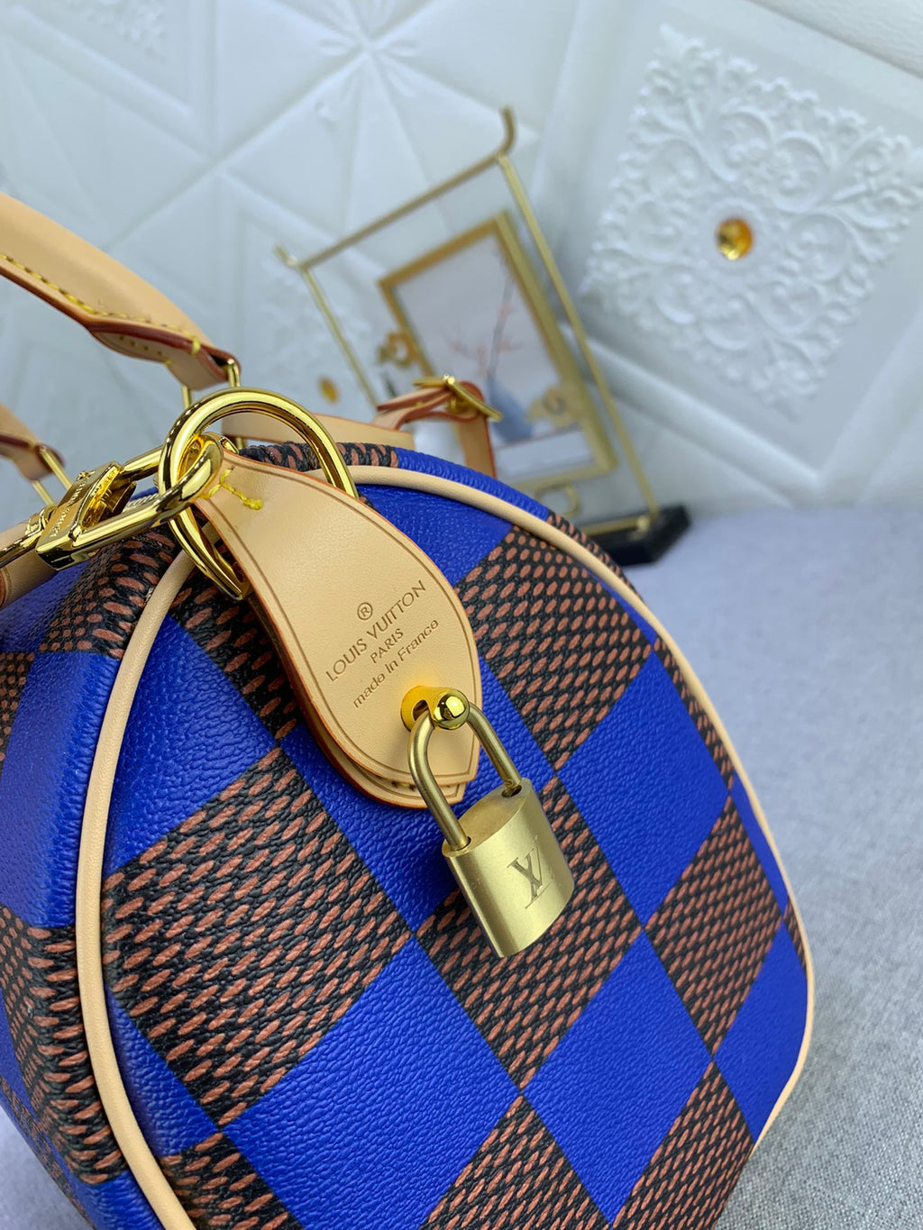2XE269B Popular  leather bag 