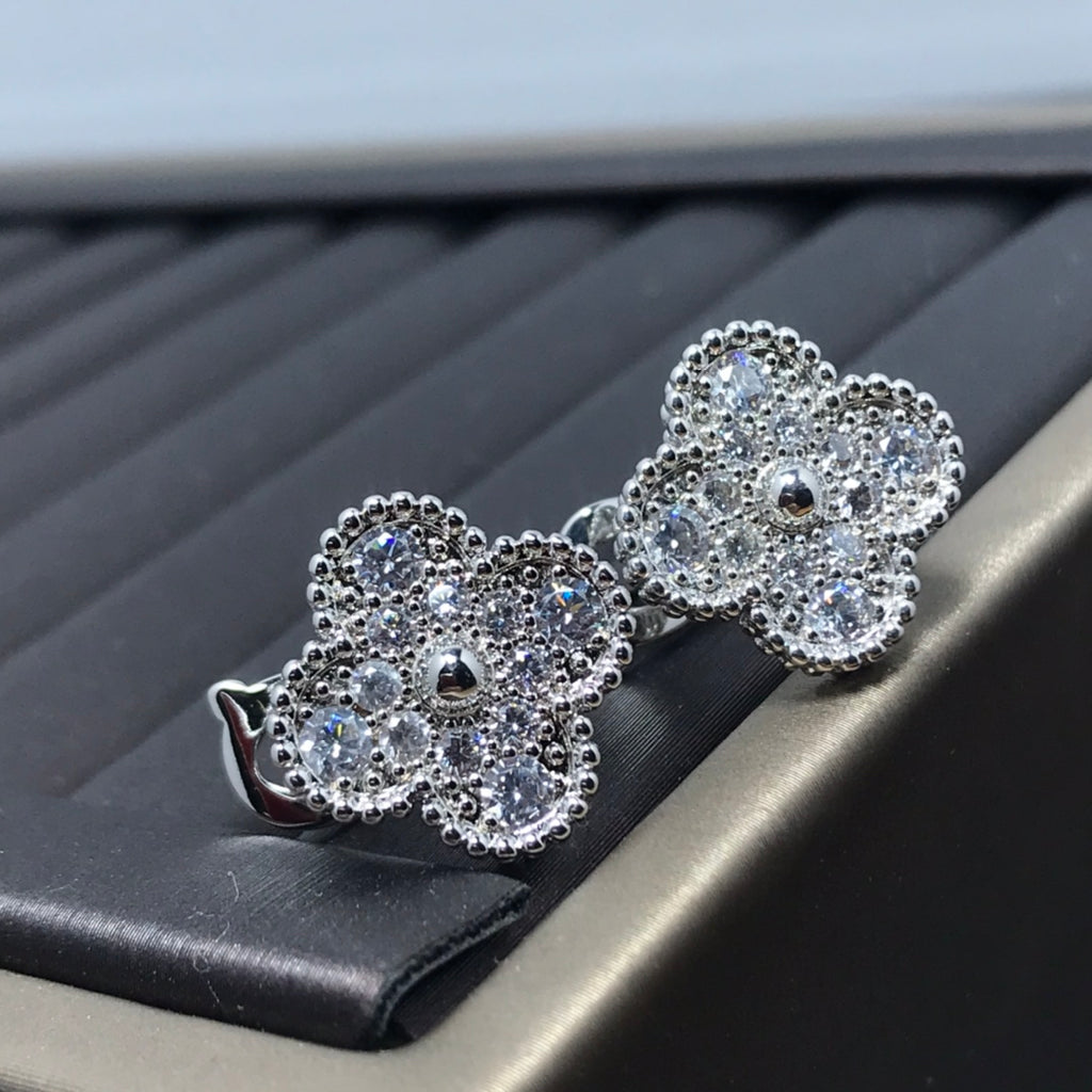 5XVA195E Popular  Earrings