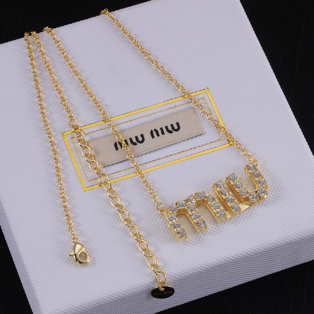 14A685K  Popular  Necklaces
