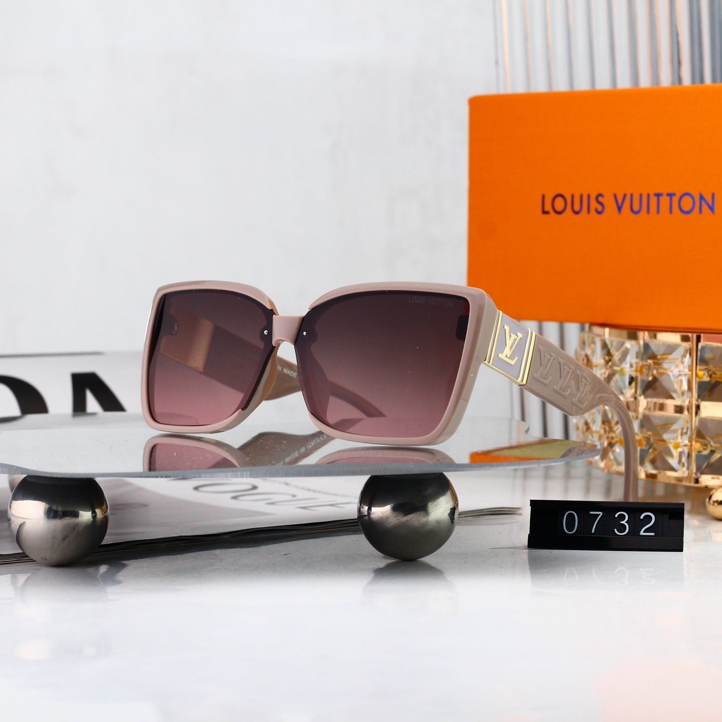 156PE10T Popular Sunglasses