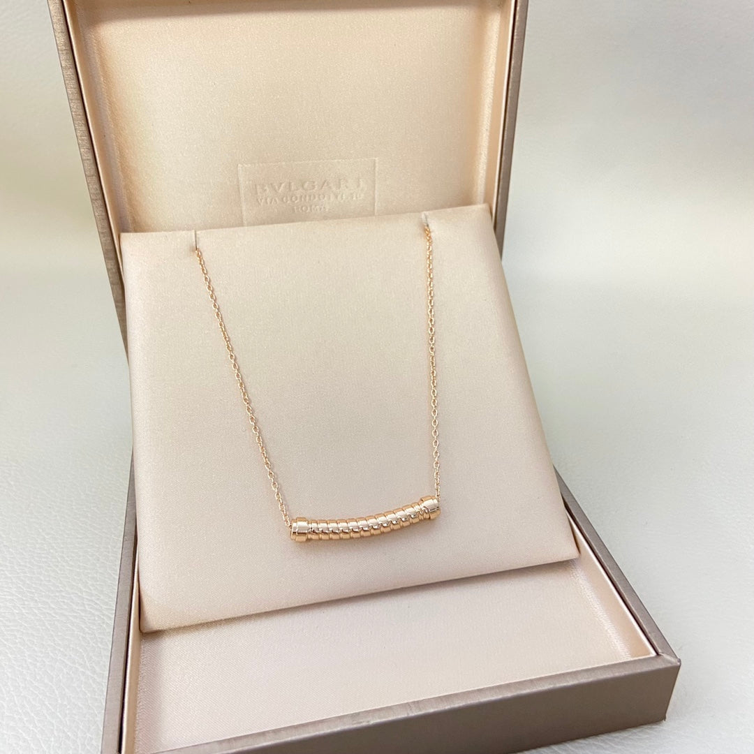 55QS405X Popular Necklaces