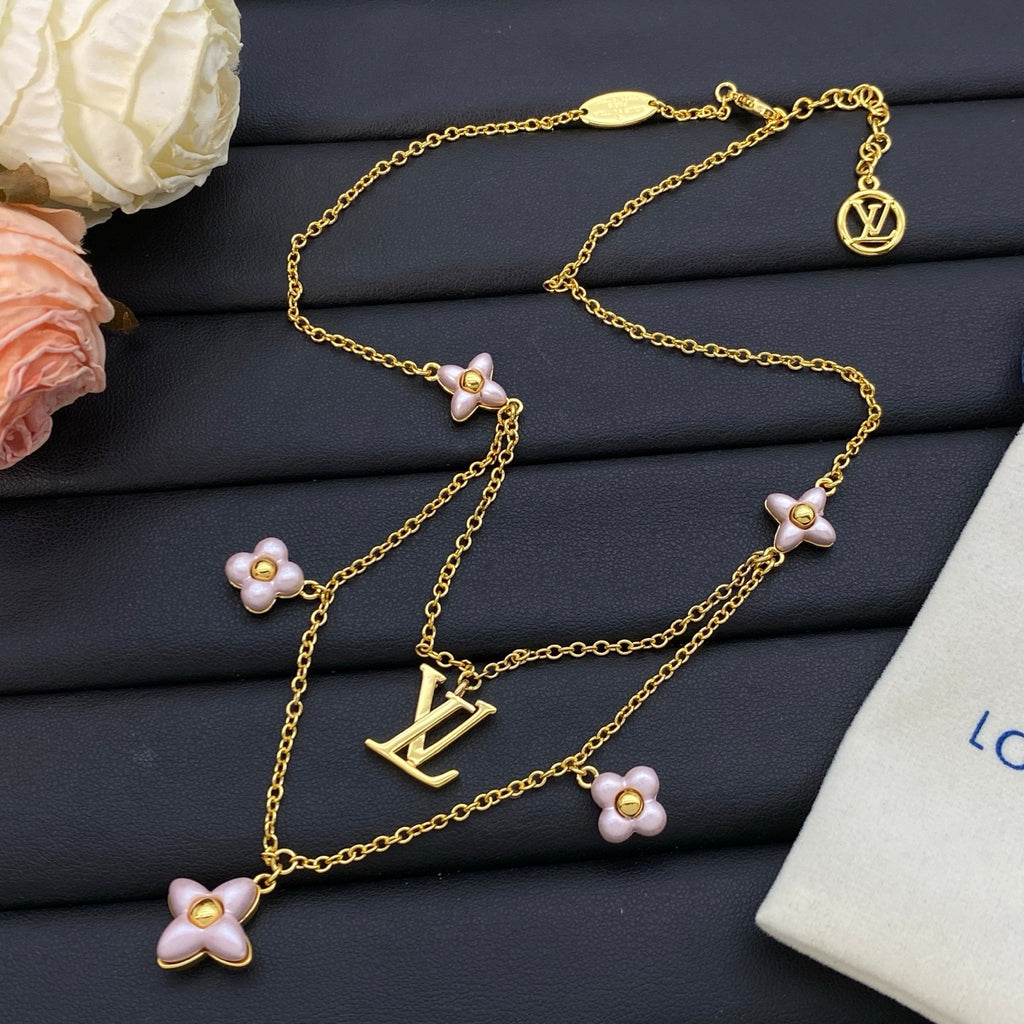 15QE131X Popular Necklace
