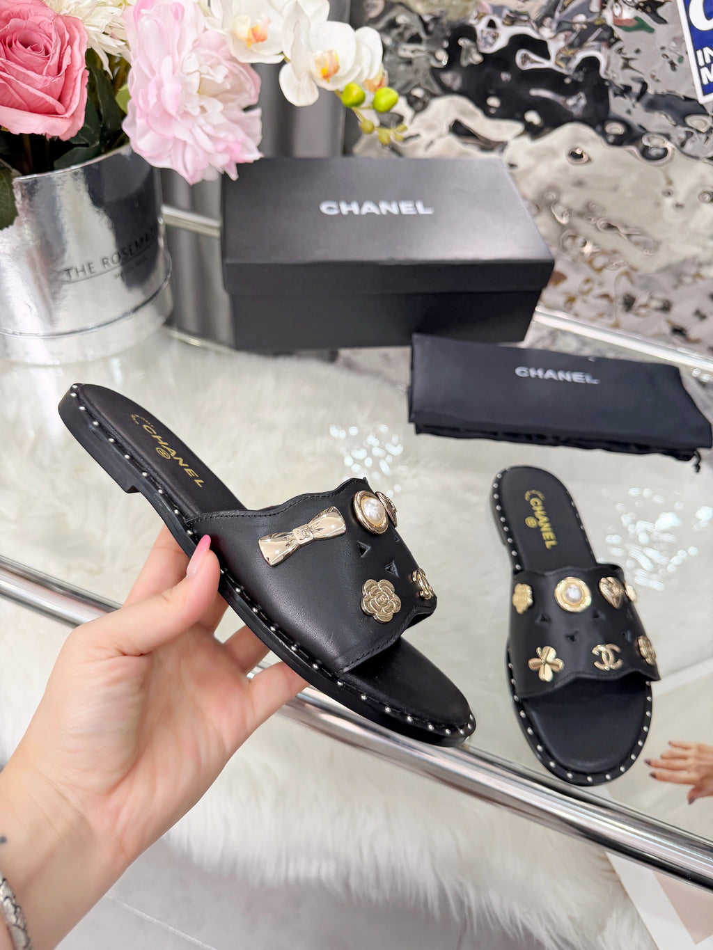 Z2X66C42  Popular high-quality leather slippers