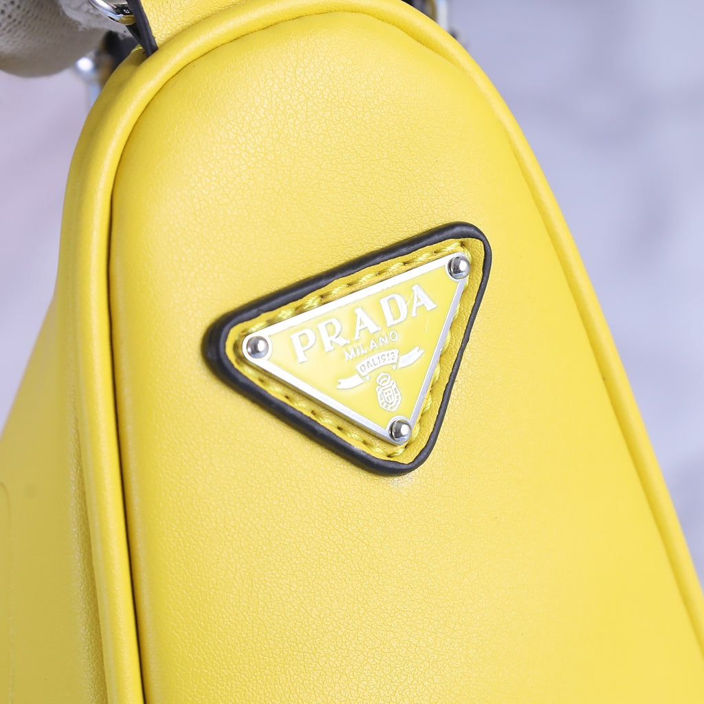 1XPD82B Popular   leather bag 