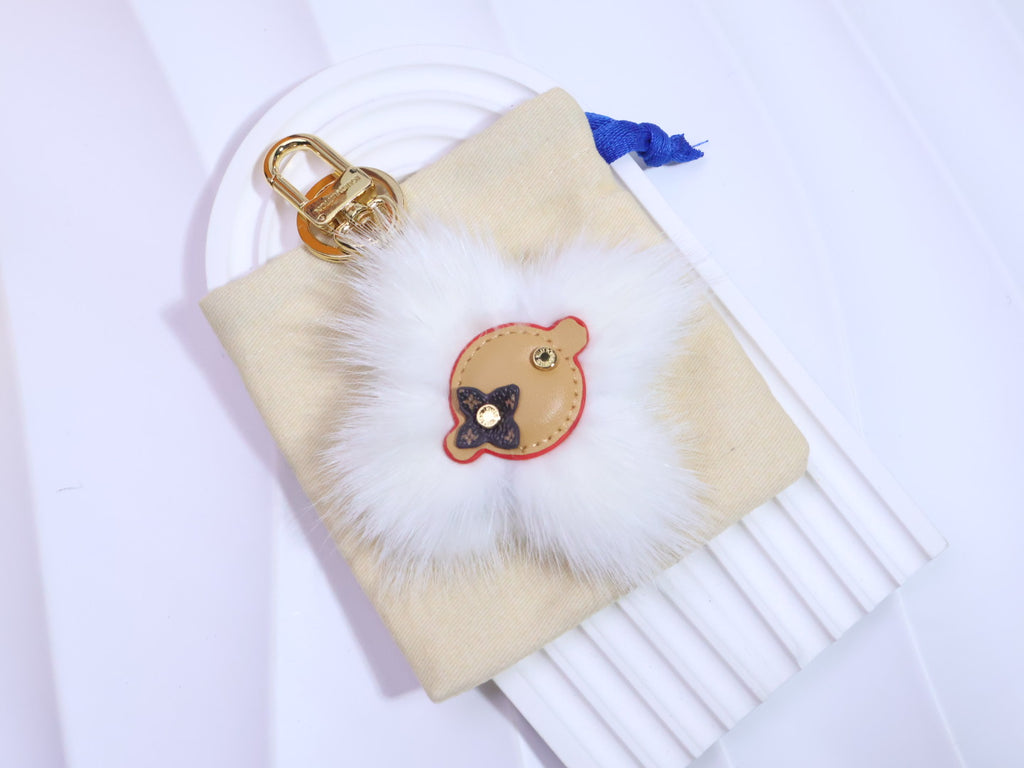 35QE26A Popular bag 's charms accessories