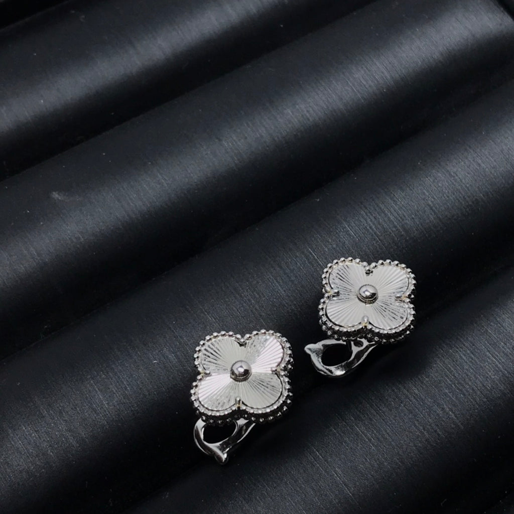 5XVA196E Popular  Earrings
