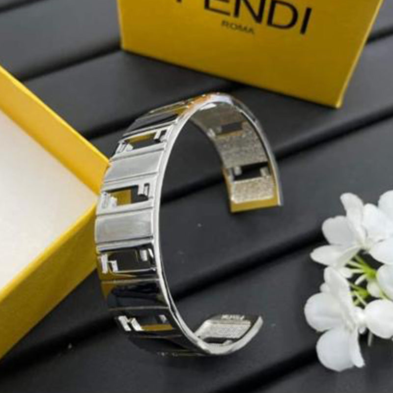 YF32K  Popular Bracelets