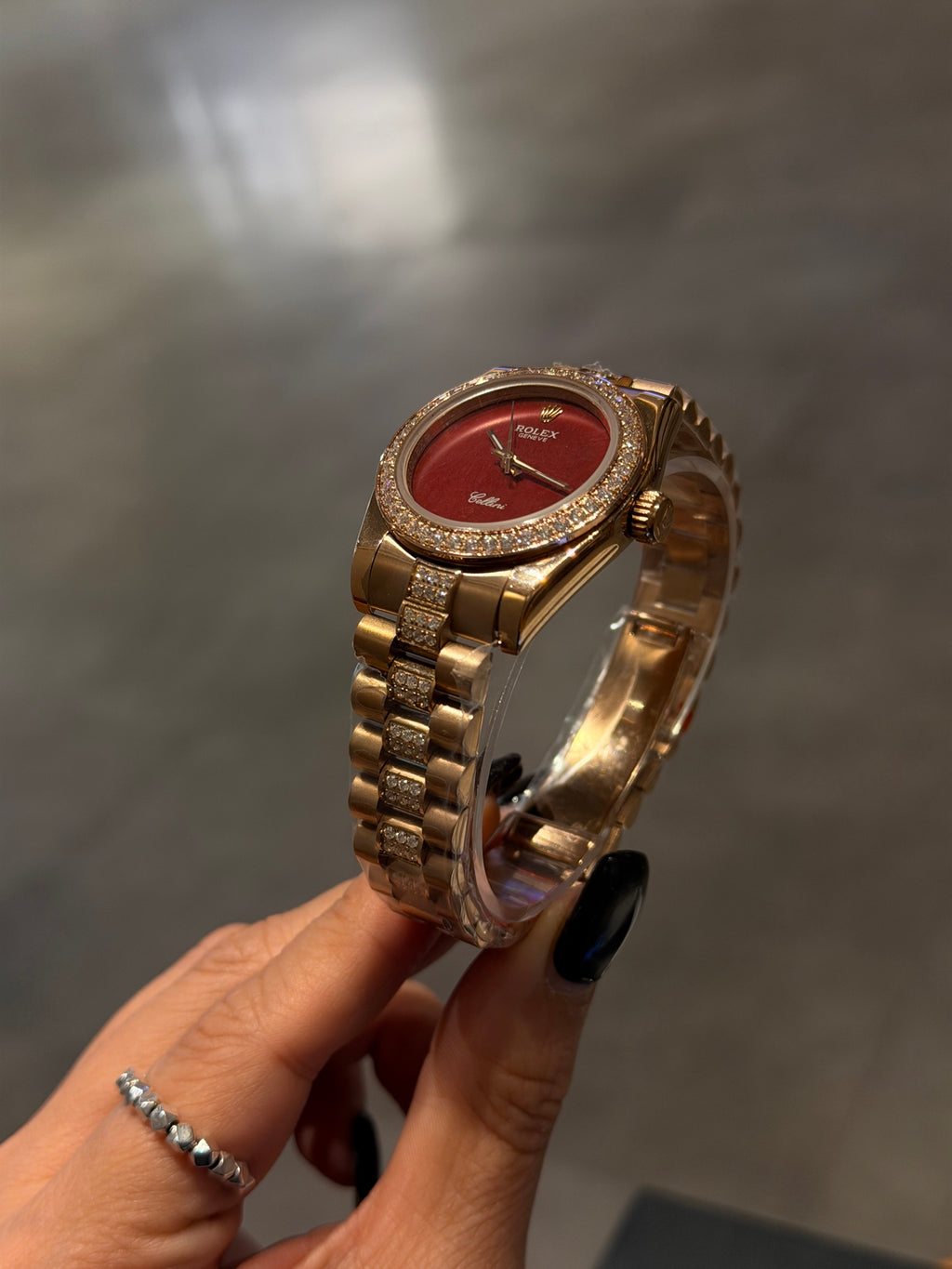 136RL23L Popular Watches