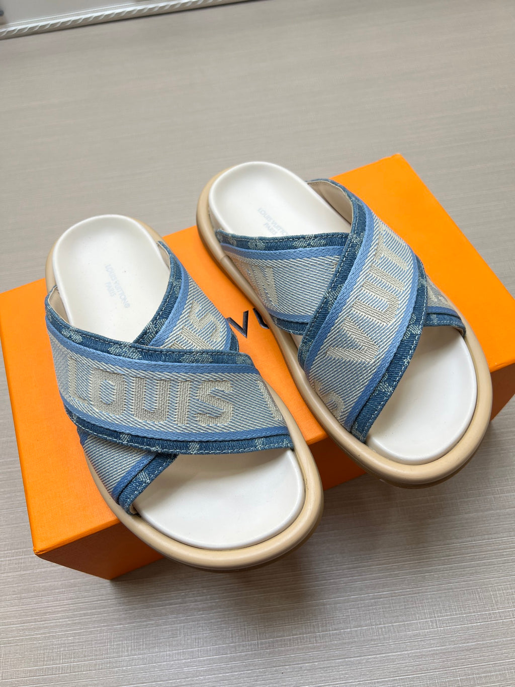 535ZE274Z Popular Slippers