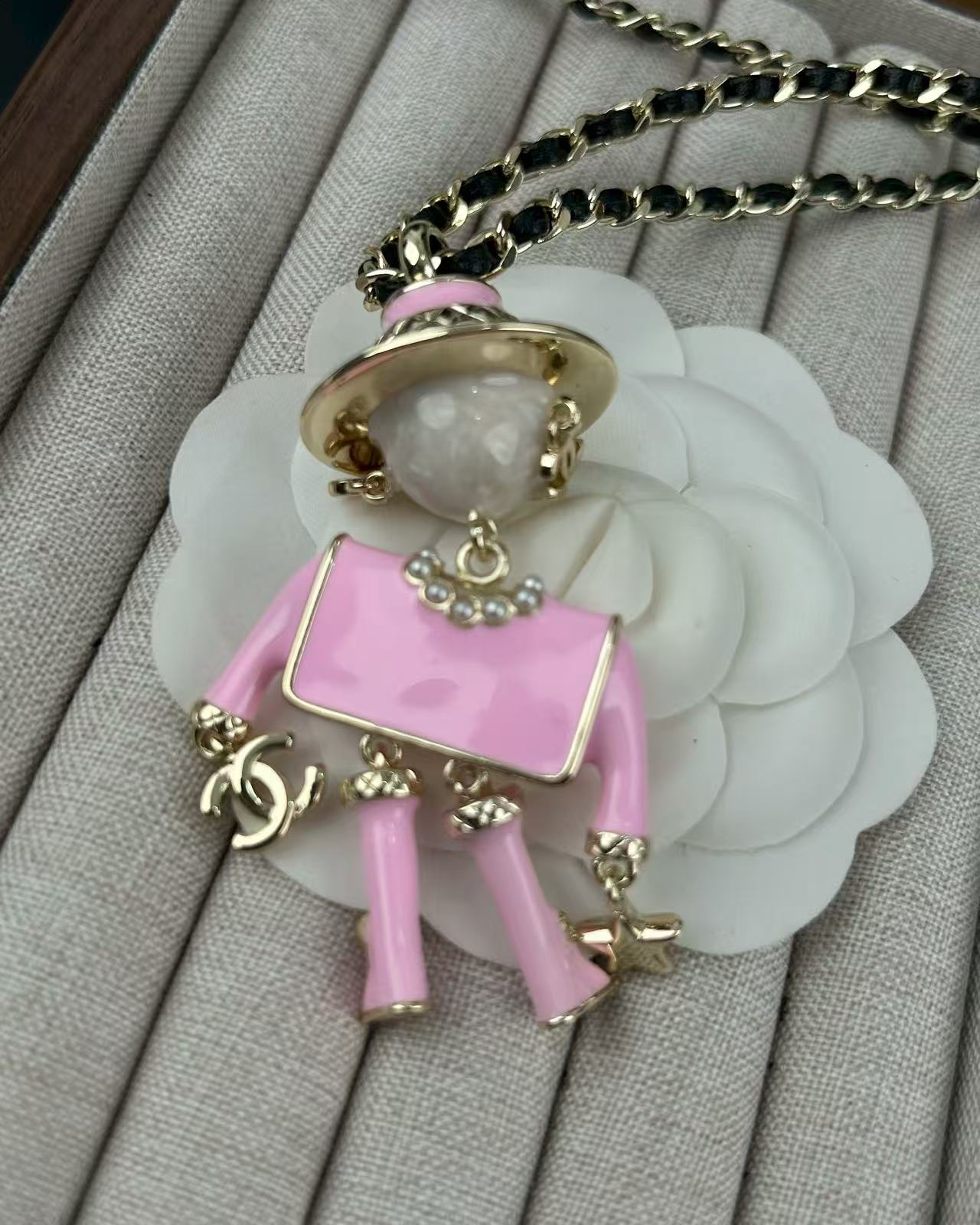 15QC50X Popular Necklace