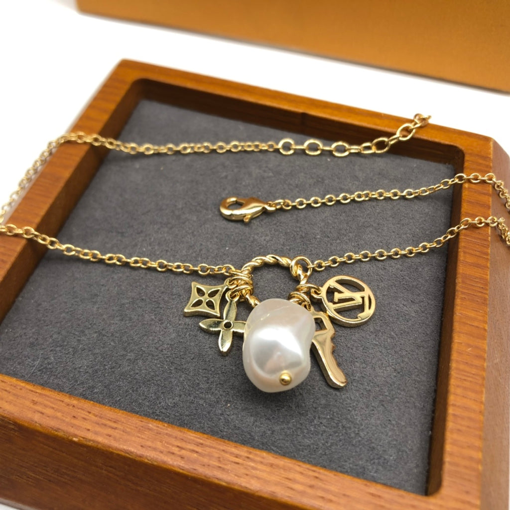 15QE77X Popular Necklace