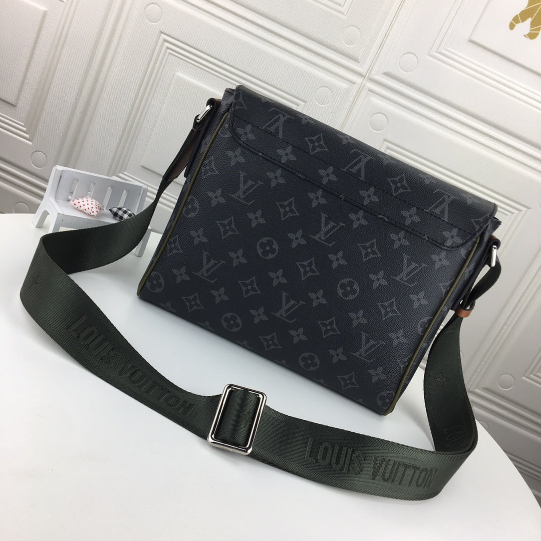 1XE421B Popular   leather bag