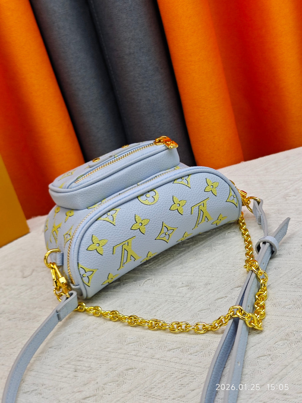146PE76B Popular leather bag