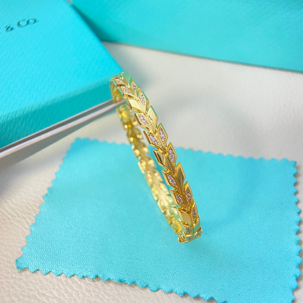 55QT47K  Popular Bracelets