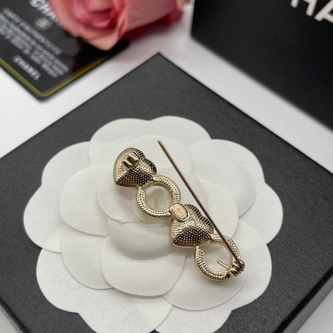 14C892X    Popular Brooch