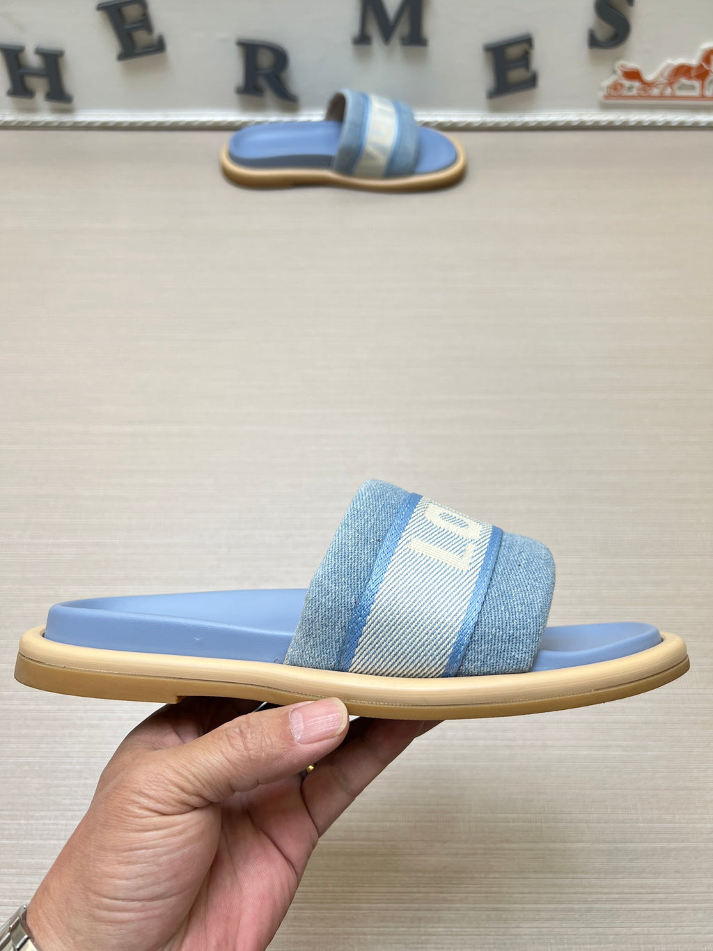 535ZE300Z Popular Slippers