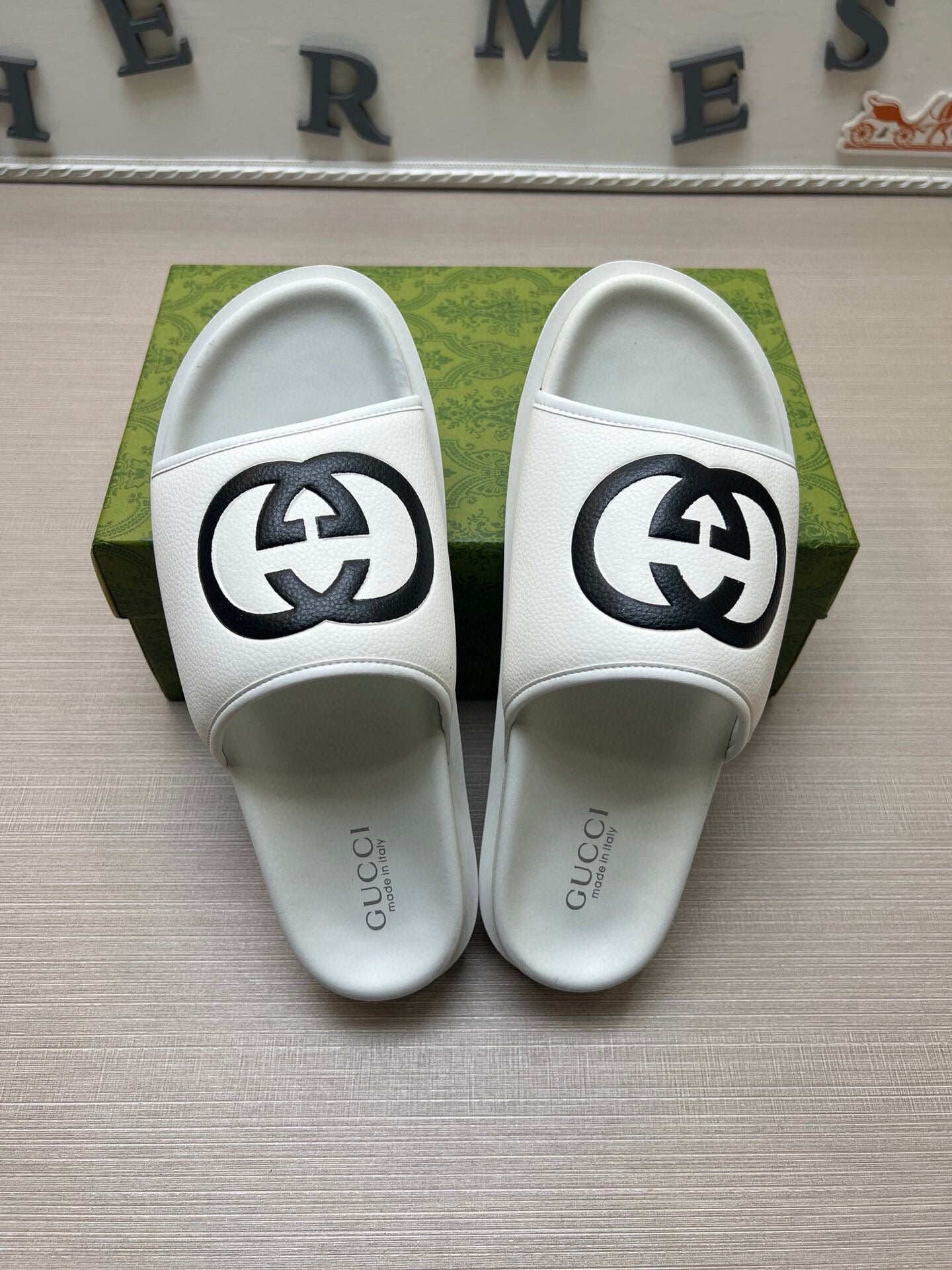 5WB241Z Popular Slippers