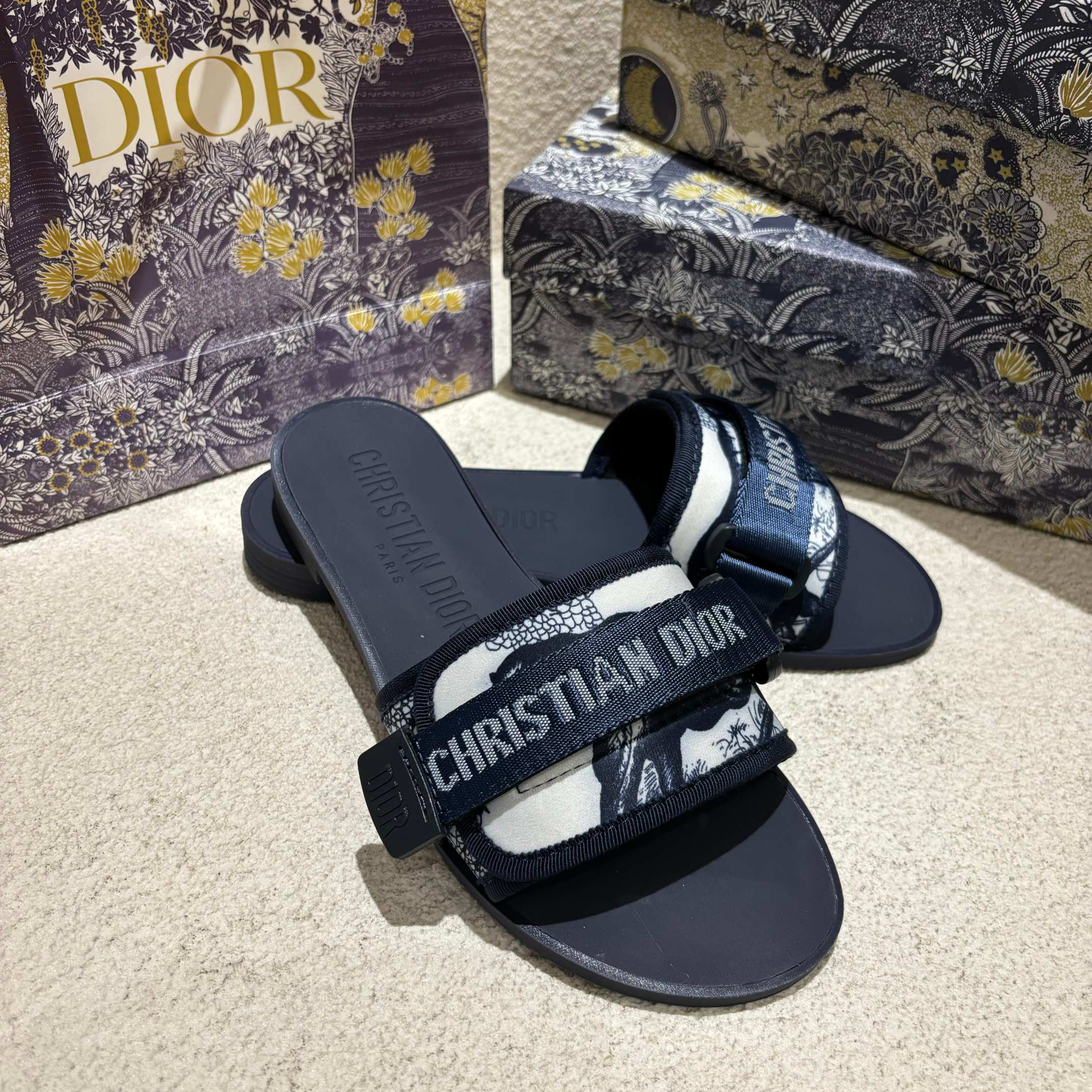 14D17Z Popular slippers