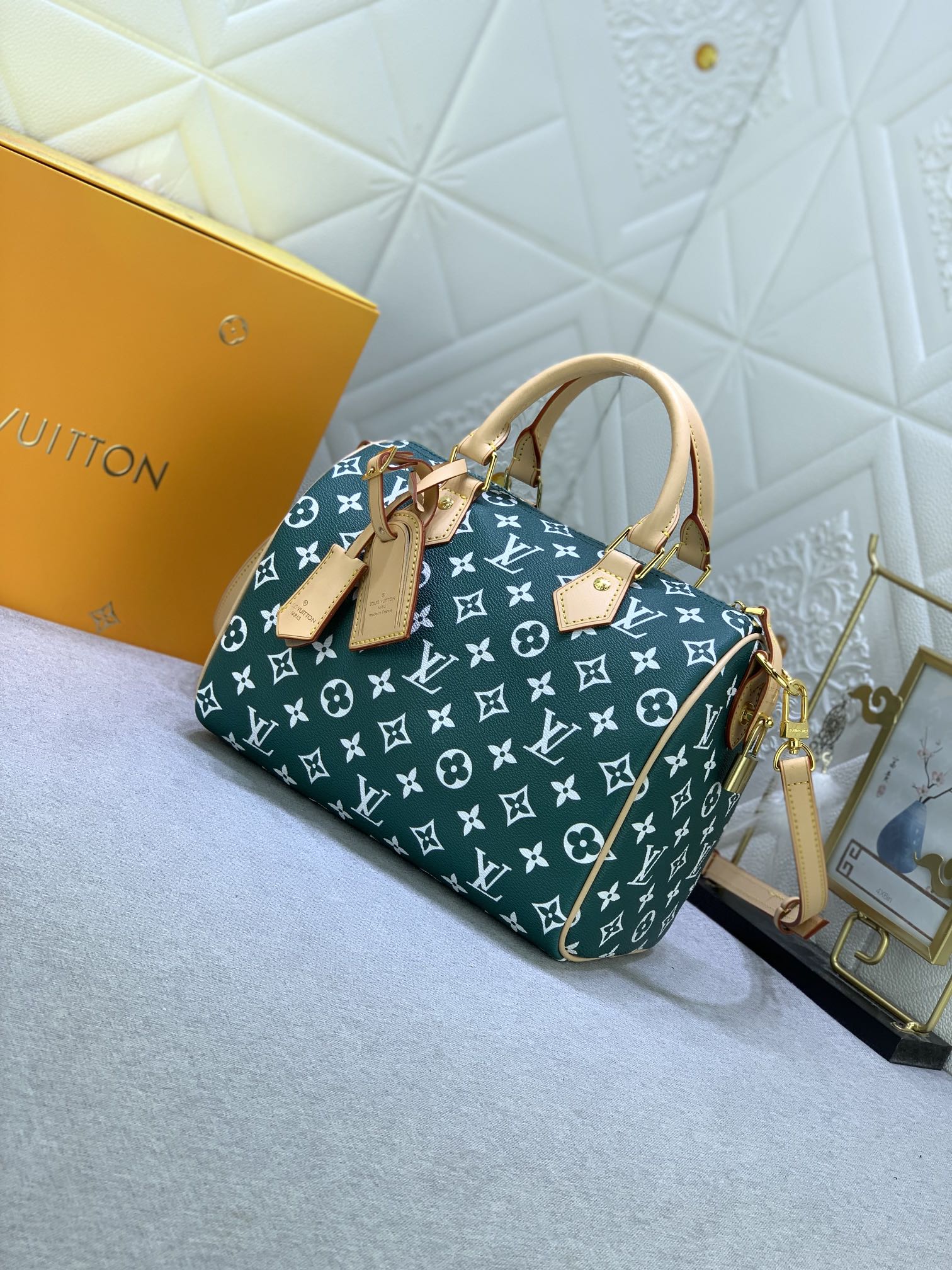 2XE268B Popular  leather bag 
