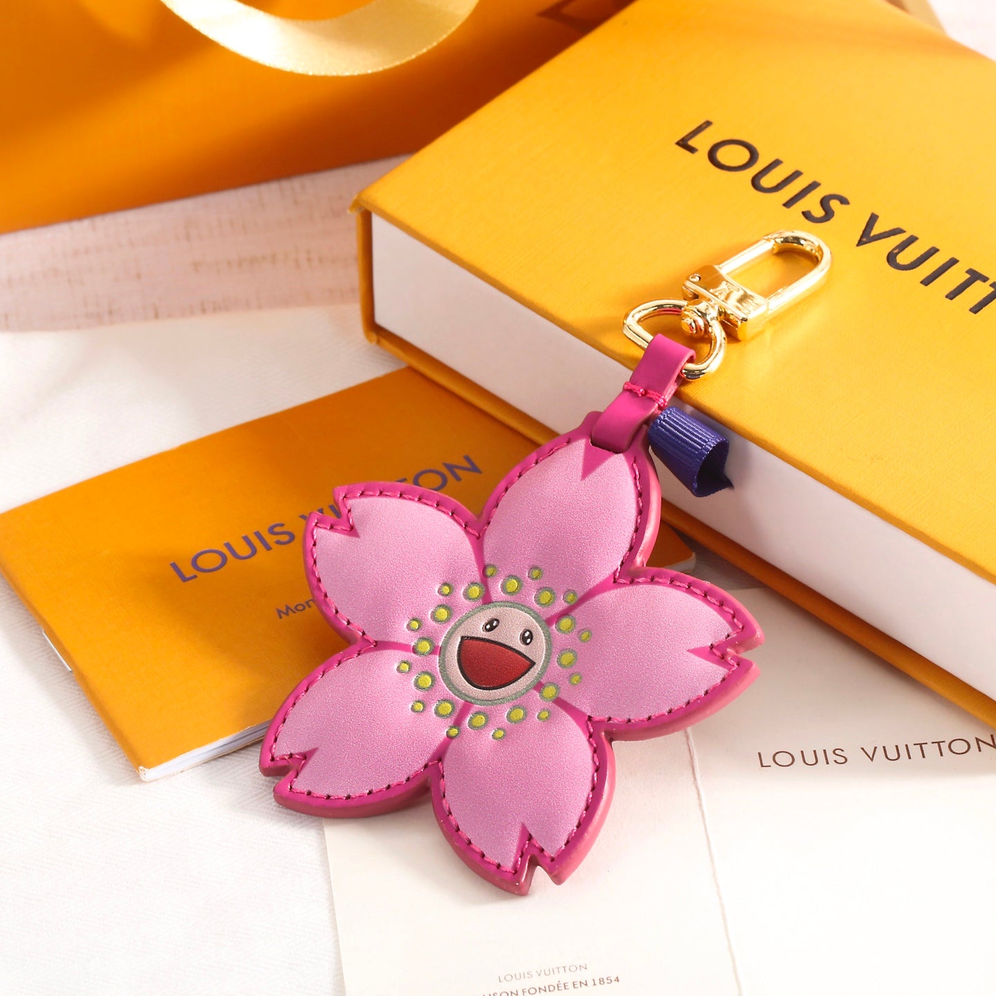 336BE6A  Popular bag 's charms accessories