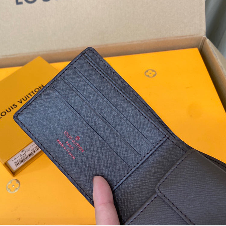 3E06B Popular leather wallets