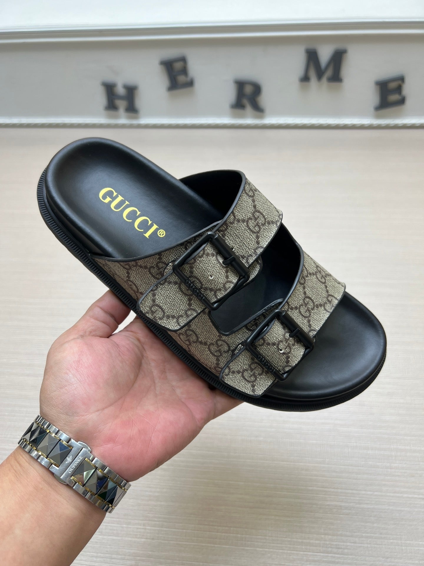 54B90Z Popular slippers
