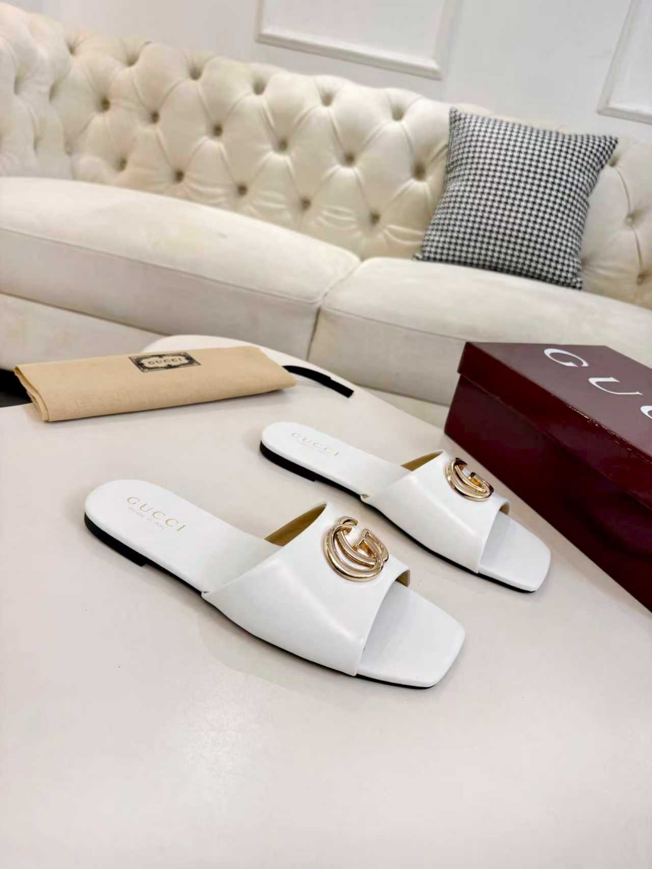 Z2P36B43 Popular high-quality leather Shoes