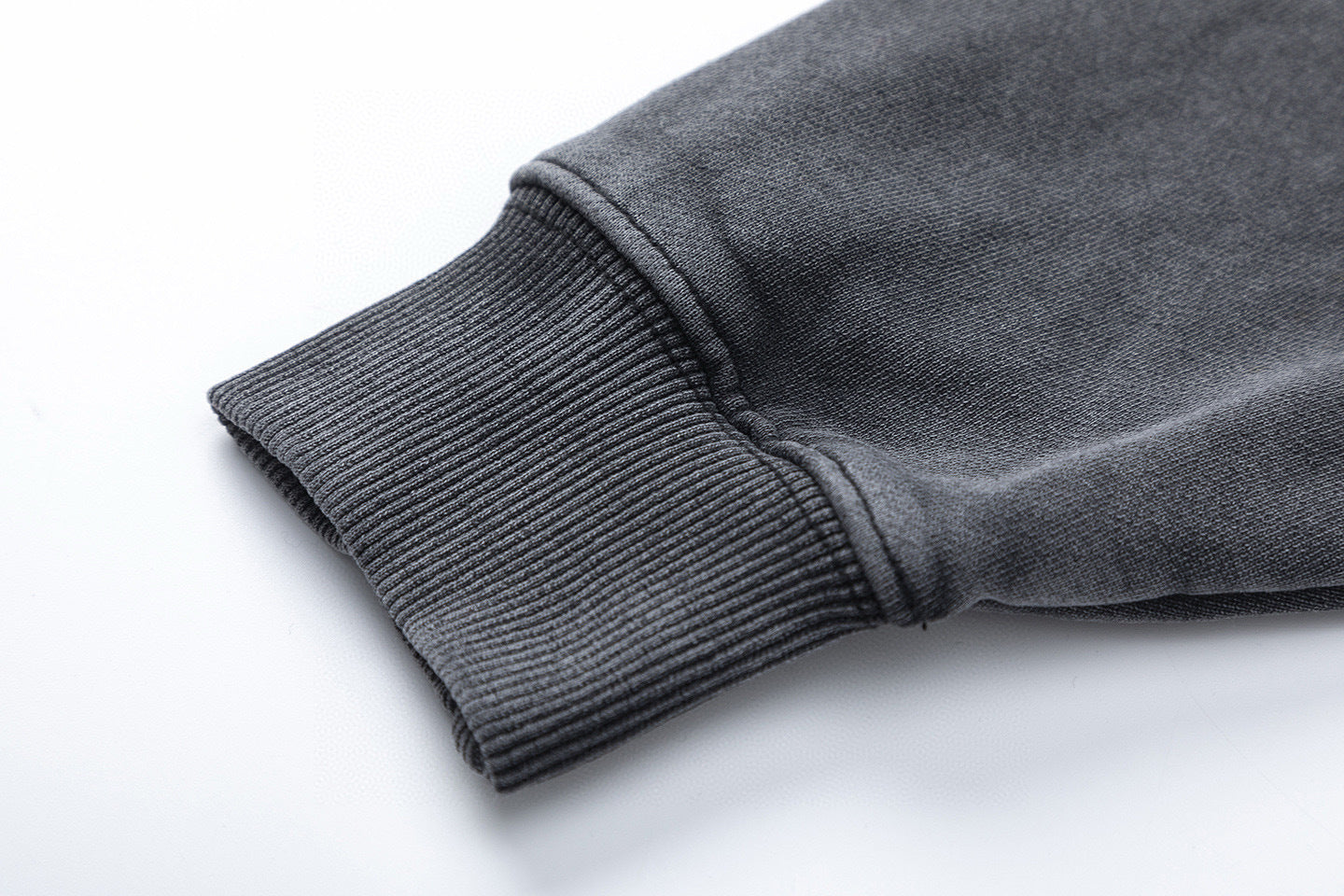 105ZB372U Popular Sweaters