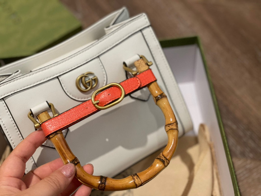 1XB118B Popular  leather bag 