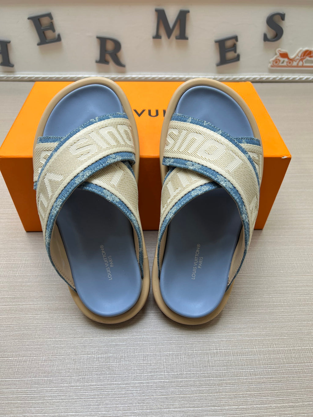535ZE272Z Popular Slippers