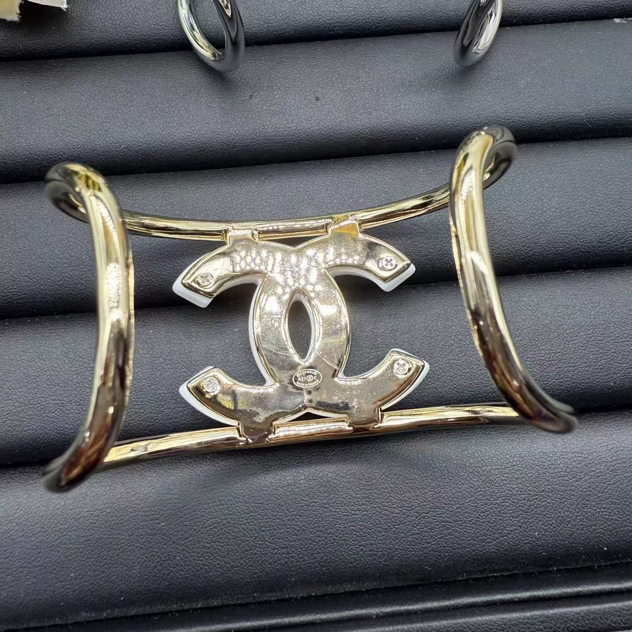 185QC4K  Popular Bracelets
