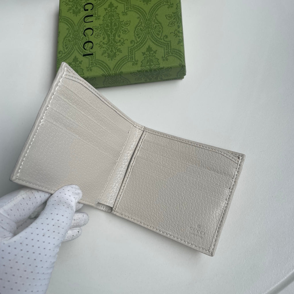146XB8B Popular leather wallets ( with full packaging )