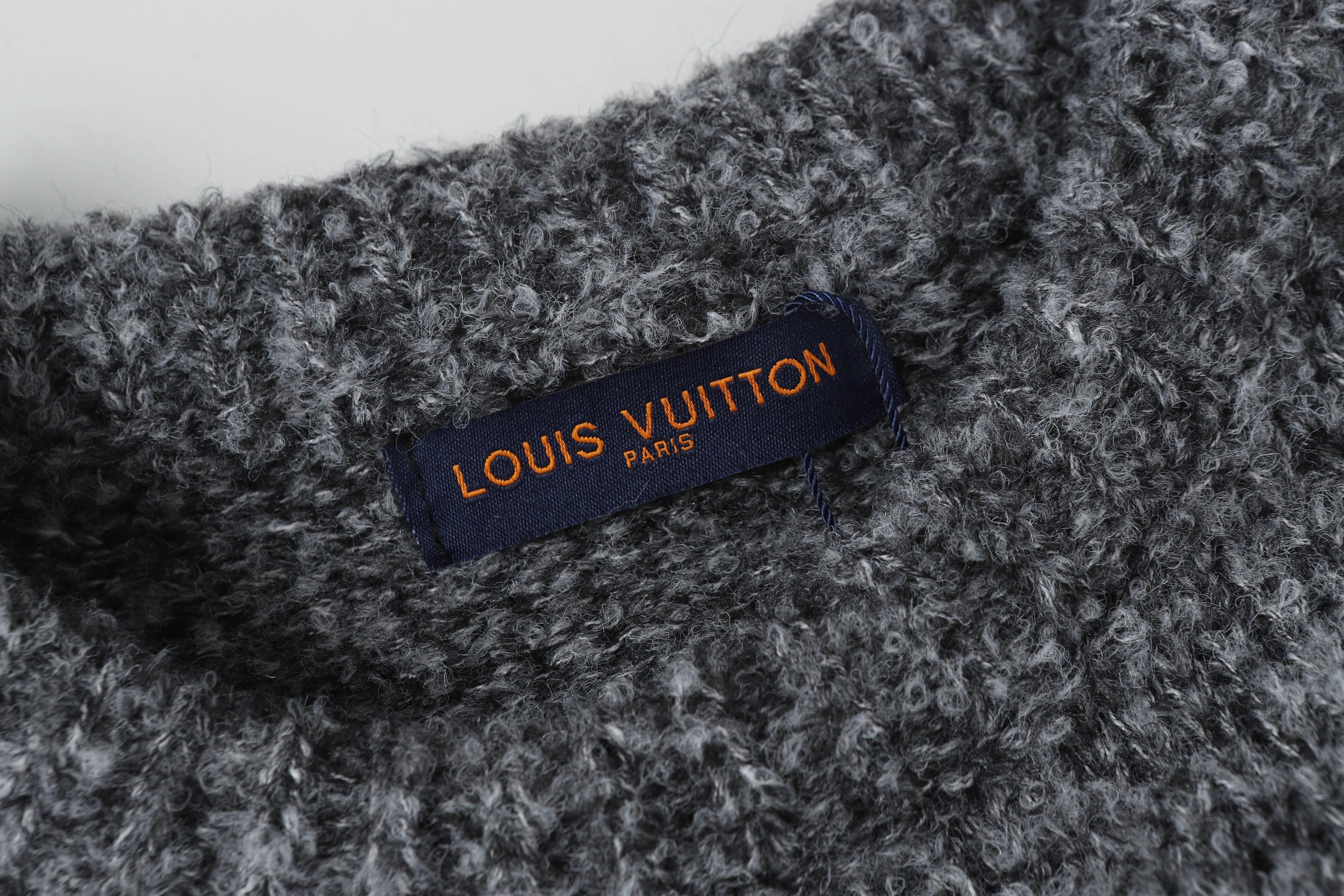 105ZE456U Popular Sweaters