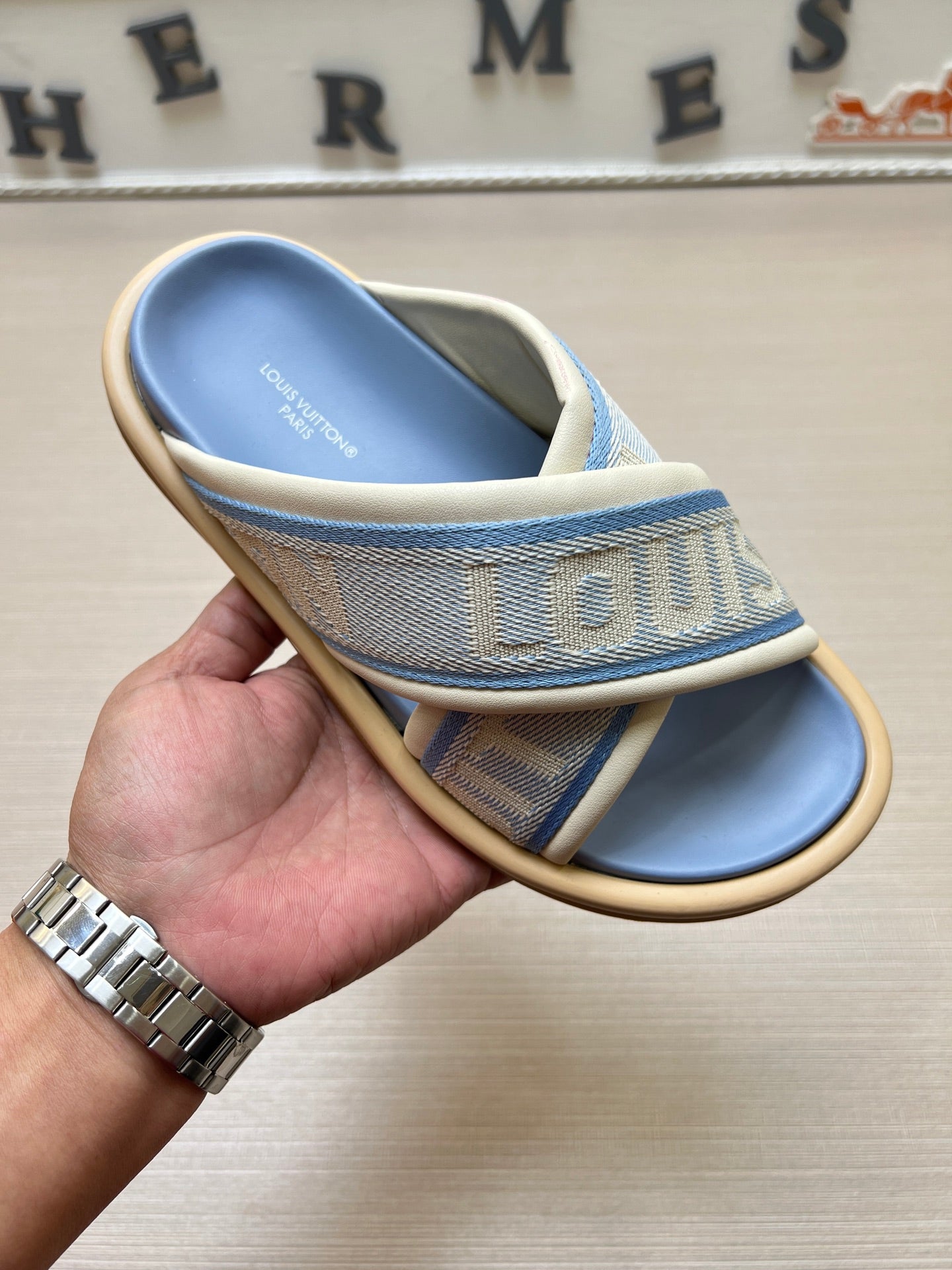 535ZE270Z Popular Slippers
