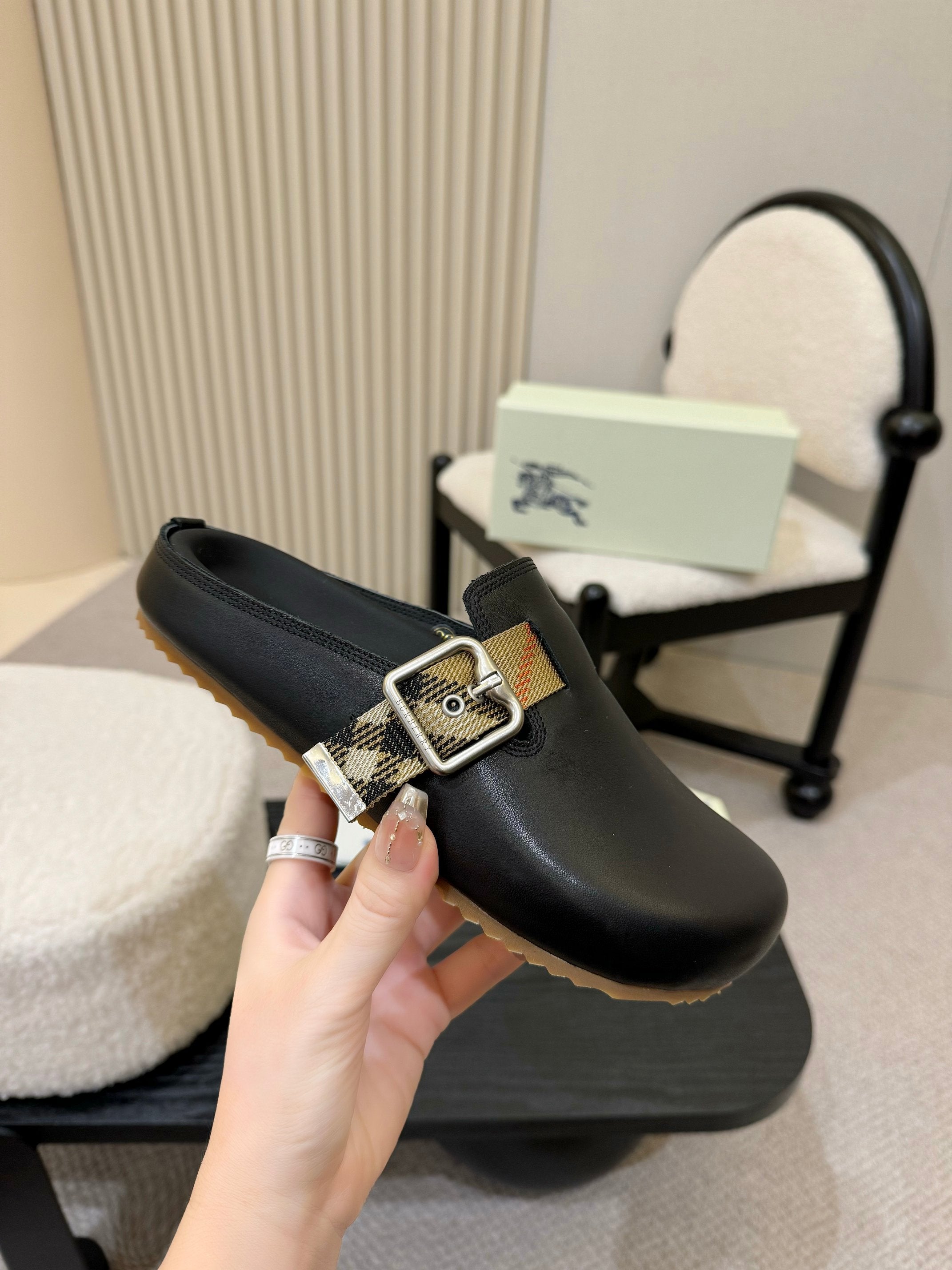 2105QR242Z Popular high-quality  Shoes