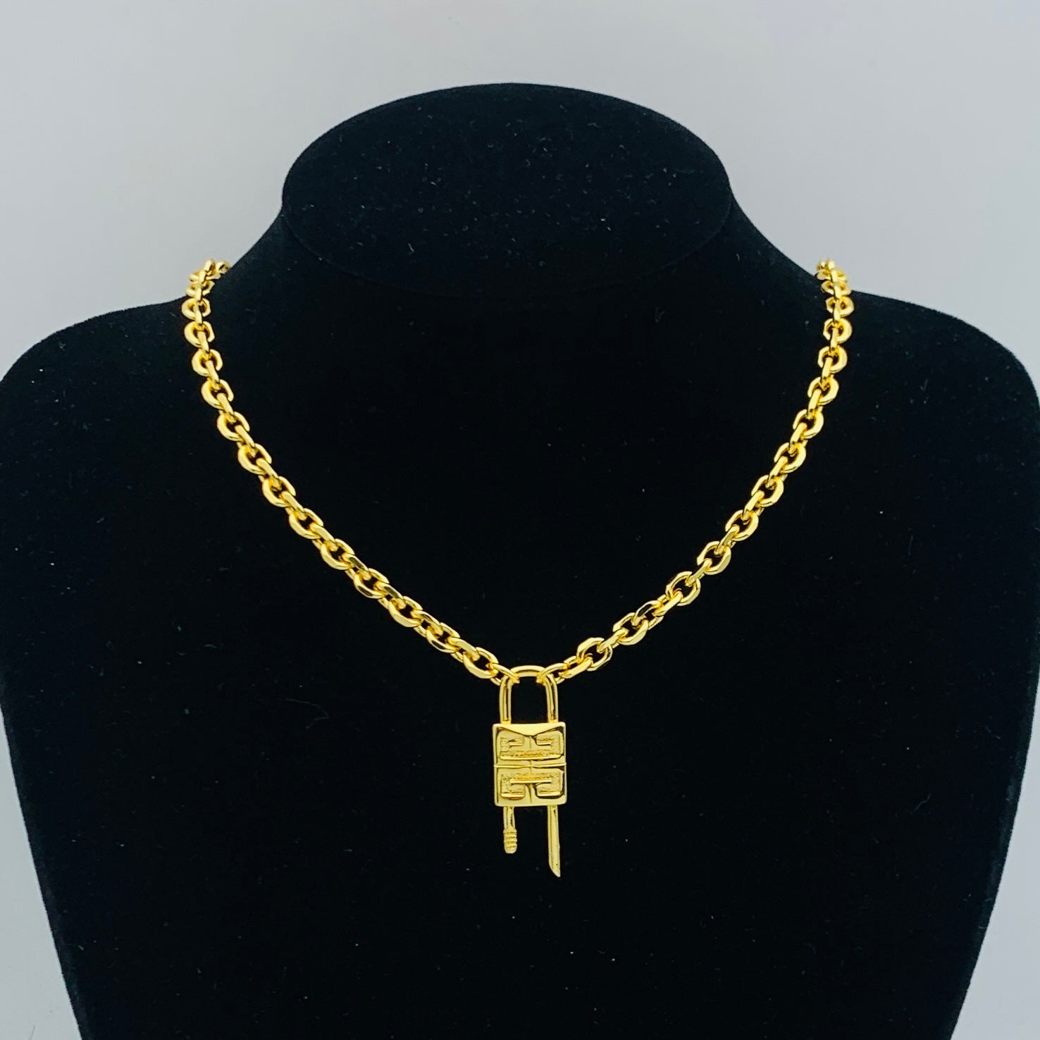15QA75X Popular Necklace