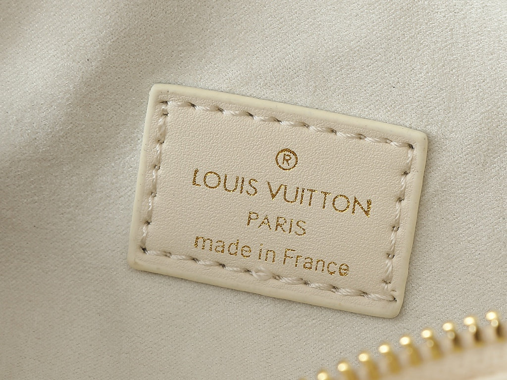 155NE59B Popular   leather bag